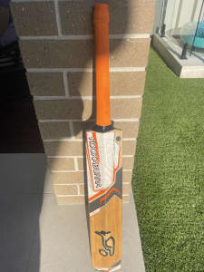 Kookaburra Pro Players Limited edition Cricket Bat