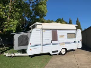 Windsor Rapid Expanda pop top caravan with A/C sleeps 6