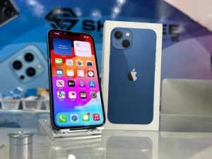 iPhone 13 128gb Black/Blue/Pink Unlocked Warranty Same Day DeliviPhone