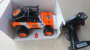 Radio controlled jeep, RC Car, fast, 40/kmph, new in box, orange