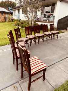 CHAIRS X8 excellent condition