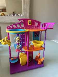 Polly Pocket Hangout House Playset suction cup