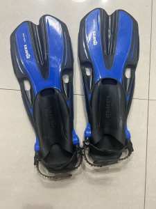 MARES VOLO ONE FLIPPERS size Small