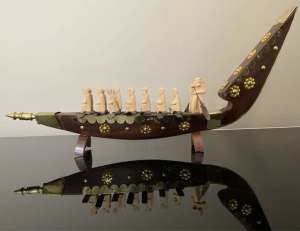 Model Wooden ship with removable oars - 35cm x 17cm