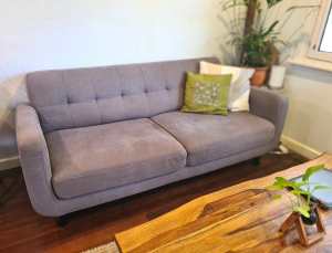 Beautiful Nick Scali Couch / Sofa - 2.5 Seater - Exceptional Condition