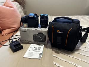Canon EOS1500D Camera Lowepro camera bag & 32gb SD card.