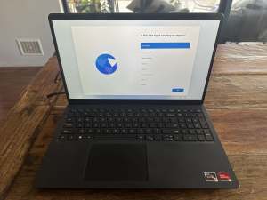 Dell Inspiron 15 3525 laptop