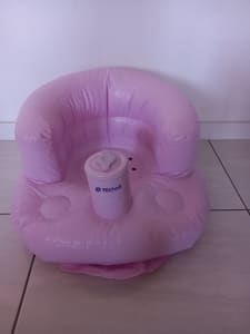 Richell - Inflatable Soft Chair - Suitable for 7m 