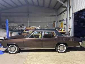 Holden hq statesman Deville 1972 suit Monaro Torana commodore buyer’s