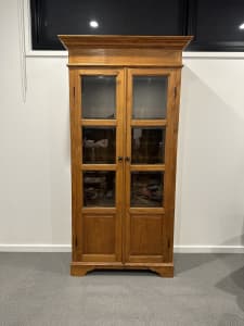 Original House & Garden display/ storage cabinet