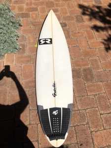 Surfboard Gunther Rohn 6’3