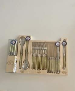 French cutlery set