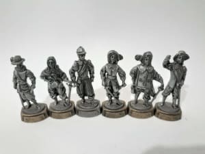Miniature Royal Musketeer Soldiers - Beautifully Detailed Lead Figures