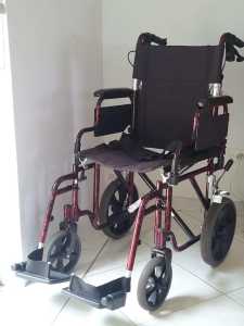 Light weight Wheelchair, Foldup for transport, Hand and Park brakes
