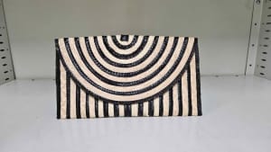 Black & White Envelope clutch bag pause hand evening New