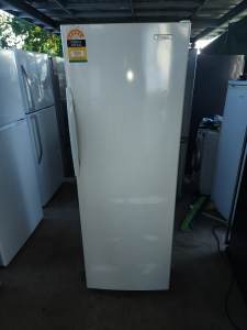 Free Delivery Westinghouse 370 litre fridge only guarantee 