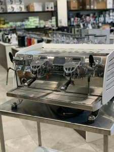 Immaculate 2Group Late model black Eagle   Commercial Coffee Machine