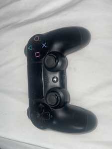 PS4 with one controller