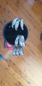 Selling a used set of Tommy Armour right handed Top Scot irons