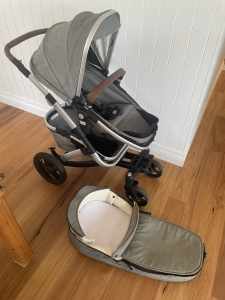 Joolz pram with bassinet seat and rain accessories