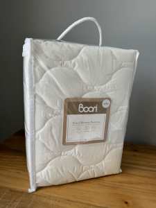 NEW Boori Baby Cot Fitted Mattress Protector 132 X 70cm