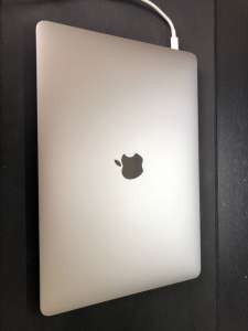 2018 13 Inch MacBook Pro with Touch Bar