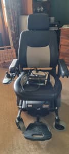 Mobile electric wheelchair