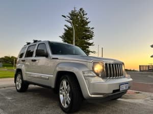 Low Kms! 2012 Jeep Cherokee Limited (4x4) 4 Sp Automatic 4d Wagon