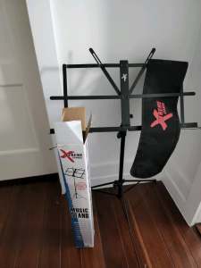 Music stand with carry case