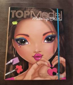 Book - Top Model Make-Up Studio