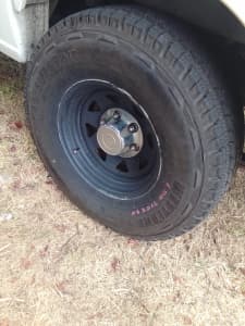 Set of 4 tires and rims $900