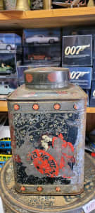 Vintage collectable Japanese TERAI TEA TIN GREAT FOR COLLECTOR 