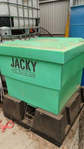 Jacky bin