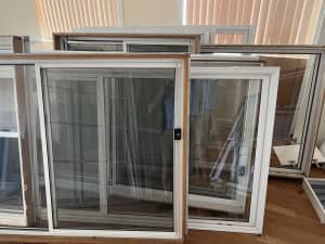 Aluminium windows white all different sizes 