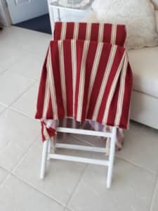 WHite folding chair