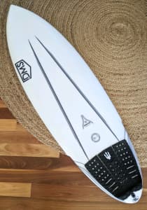 Surfboard Epoxy twin fin DMS