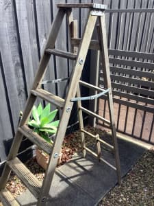 Timber ladder
