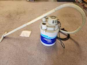 AquaVac Wet Dry Vacuum Cleaner