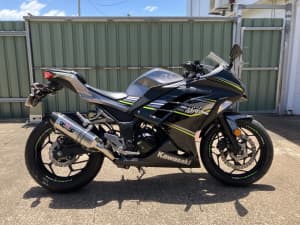 2017 Kawasaki Ninja 300 special edition