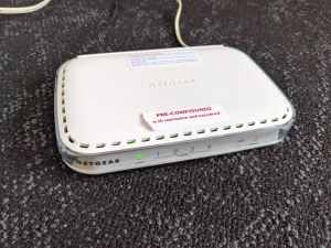 Netgear Wired ADSL2 Modem Router DG834 v4 - Free - NO POWER ADAPTER