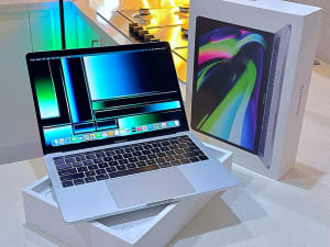 Apple MacBook Pro TouchBar/ID Intel®Core™i5*512GB SSD*8G*macOS*Box*