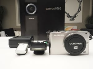 	 Olympus Pen Lite E-PL3 12.3mp Digital Camera Silver Body and PENPAL 