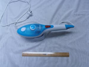 Hand held steamer New without box