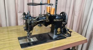 rare Singer sewing machine model 72W 12