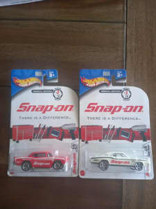 Hotwheels snap on special edition 