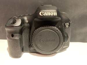 Canon EOS 7D Mk II Camera - Great camera, pre-loved & fully functional