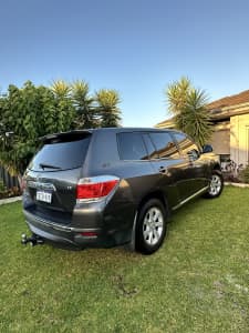 2012 TOYOTA KLUGER KX-R (FWD) 7 SEAT 5 SP AUTOMATIC 4D WAGON