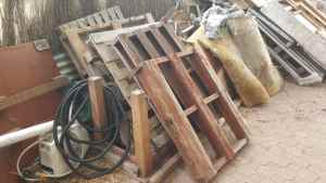 Free scrap timber, pallets, firewood, kindling, corrugated iron etc