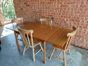 Tables extendable good condition with chairs great for huge gathering