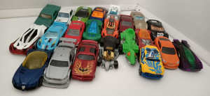 Hot Wheels - Assorted 1/64 Die-cast cars - More...